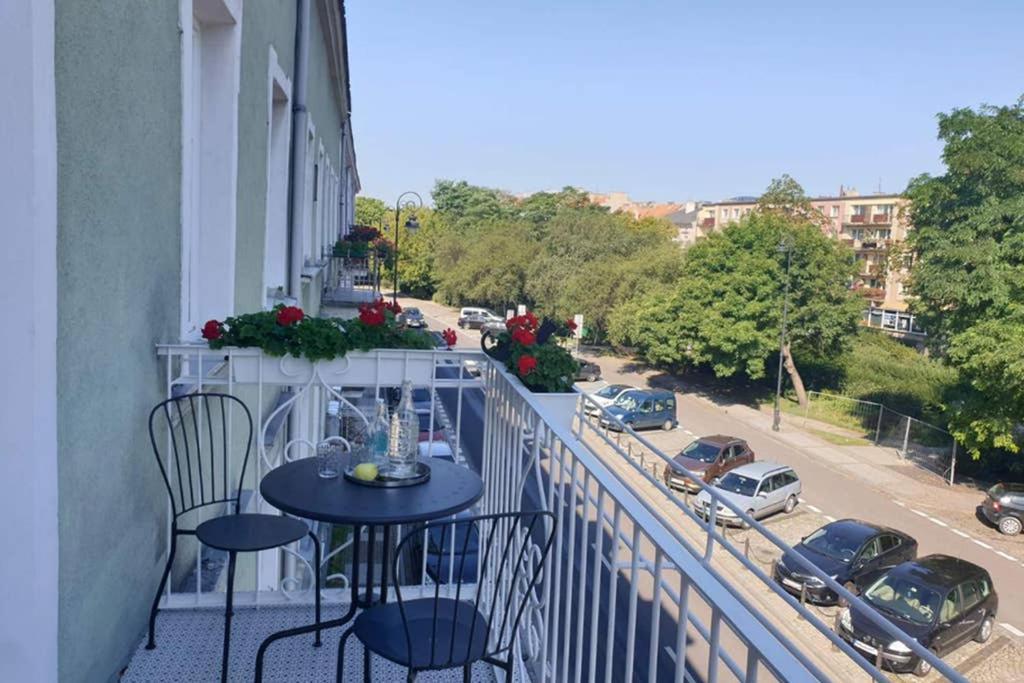 Apartament W Kamienicy Przy Plantach Kaliszki Екстериор снимка