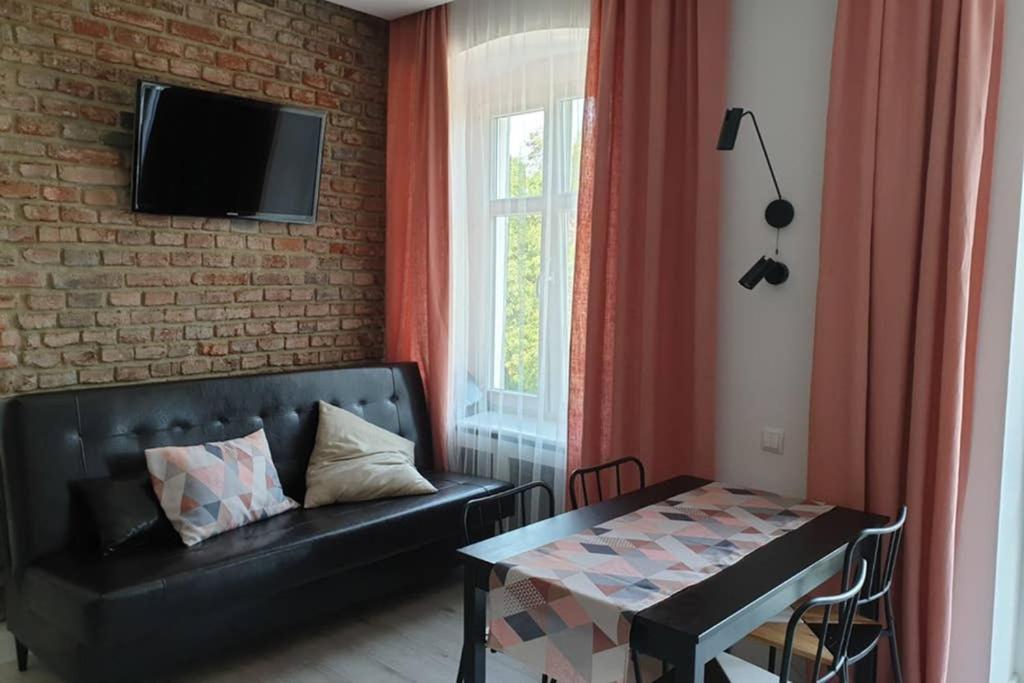 Apartament W Kamienicy Przy Plantach Kaliszki Екстериор снимка
